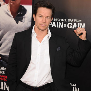 Mark-Wahlberg-Pain-Gain-Miami-Premiere-Pictures.jpg