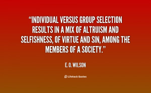 Individual versus group selection results in a mix of altruism and ...