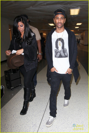 About This Photo Set: Big Sean shows off his hip style at LAX Airport ...
