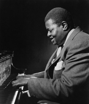 oscar-peterson-photo-c-oscar-peterson-archives.jpg