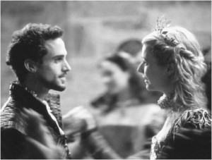 Joseph Fiennes , Gwyneth Paltrow în Shakespeare in Love (1998)