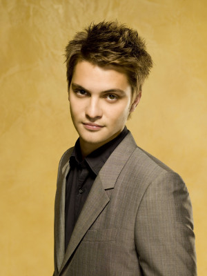 Luke-Grimes-luke-grimes-13863015-1919-2560.jpg