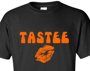 TASTEE OITNB. Baciare le labbra. Unisex nero T camicia arancione è la ...