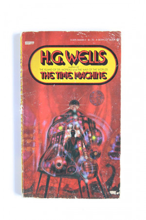 Wells, Time Machine, 1970s Vintage Science Fiction Paperback Book ...