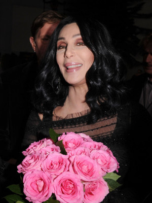 Cher as aging diva: A weird thing – Sun-Times