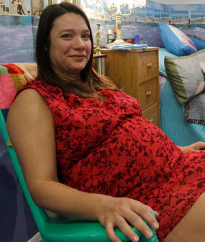 Marni Kotak, who plans to give birth to her first child in front of a ...