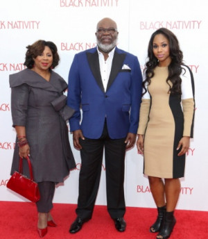 Serita, T.D. Jakes, and Sarah Jakes. Sarah has 4 other siblings.
