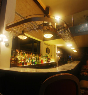 50% off Open Moules, Fries & Beer or Open Chicken Wings & Beer at Eva ...