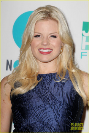 Christopher Meloni And Mariska Hargitay Kiss , Mariska Hargitay ...