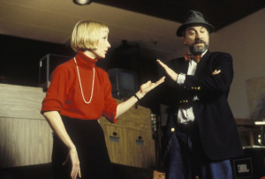Still of Robert De Niro and Anne Heche in Wag the Dog (1997)