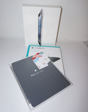 Saving 4 A Sunny Day: Win An iPad And Accesories From Gogo
