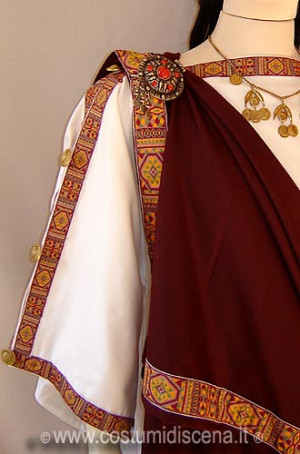 Costume of Calpurnia: image 2 of 3