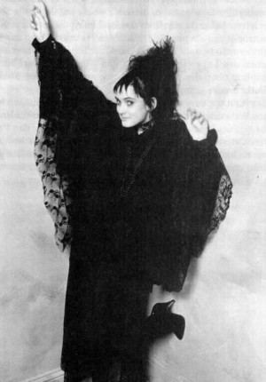 Lydia Deetz, Winona Ryder, Movie Character, Style Icons, Goth ...