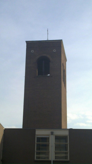 Funny photos funny surprised scared tower building wtf face