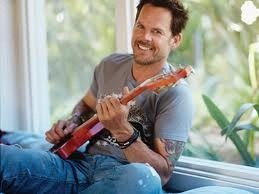 Gary Allan - I'm a sucker for a bad boy with a great smile & tattoos ...