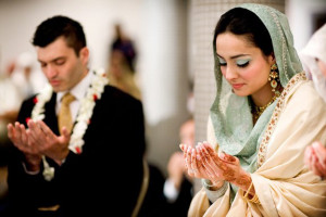 Muslim Bride and groom Praying