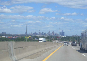 Detroit VS Philadelphia (skyline, NYC, live, crime rate)