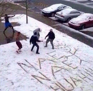 Snow Day In Atlanta? Nae Nae Dance In The Snow