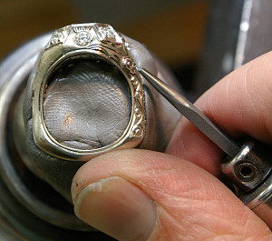 Engraving the Scottish treasure diamond platinum engagement ring in my ...