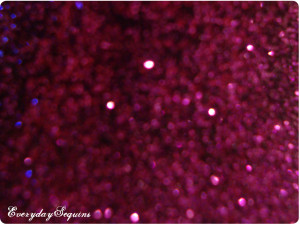 Posted by EverydaySequins at 9:00 AM