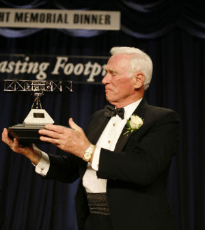 Bombardier Aerospace Congratulates Eugene A. Cernan, 2007 Wright ...