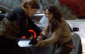 Gina Carano and Michelle Rodriguez lay down the girl fight gauntlet in ...