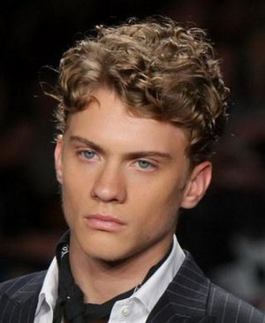 Mens Curly Hair 2014 Curly Hairstyles Men 2014 Hairstylesnews