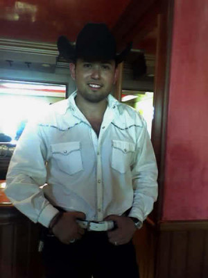 ROBERTO TAPIA Image