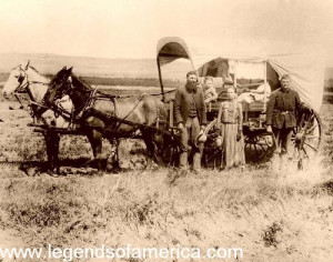 covered wagon in the days of the Old West .