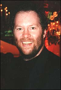Shuler Hensley Pictures Biography News And Videos