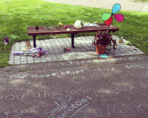 ... Good Will Hunting' Bench in Boston Turned Into Robin Williams Memorial