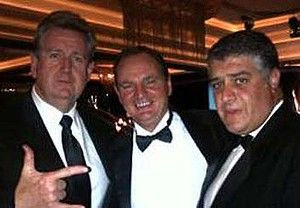 photo he must now regret: Barry O'Farrell with Paul Pisasale and ...