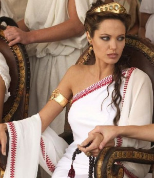 Angelina Jolie to play Princess Cleopatra role in her last film