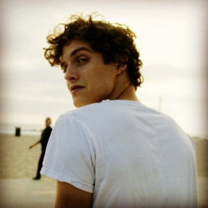 Daniel Sharman Alyssa Diaz