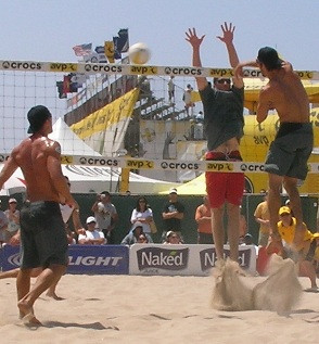 volleyball-block-nygaard.jpg