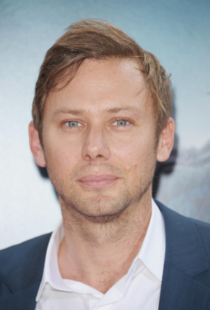 Jimmi Simpson Pictures