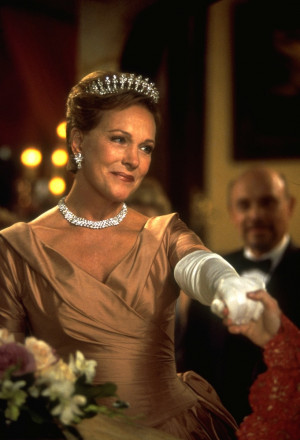 The best of the best fashion from The Princess Diaries goes to Mia’s ...