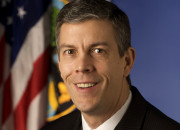 Shirley M. Hufstedler: Wikis