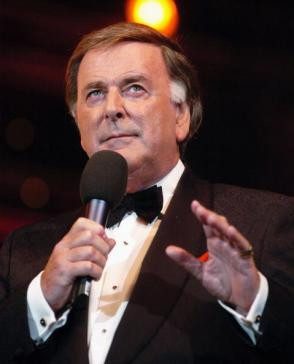 terry wogan tweet acting radio personality bbc s wake up to wogan 77 ...