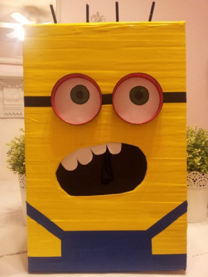 Despicable Me Minion Valentines Day Box- great idea for the kids in ...