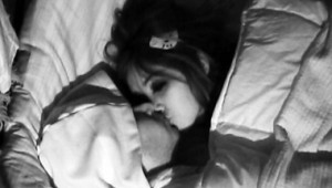 Snooki dances away the pain alone at the bar. Fortunately, no straight ...