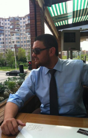 Yunus Emre Karabudak updated his profile picture