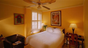 The-Hotel-California---A-Piece-of-Pineapple-Hospitality-Guest-Room