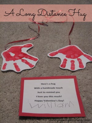 This simple and adorable craft is perfect for Valentine's Day! Stamp ...