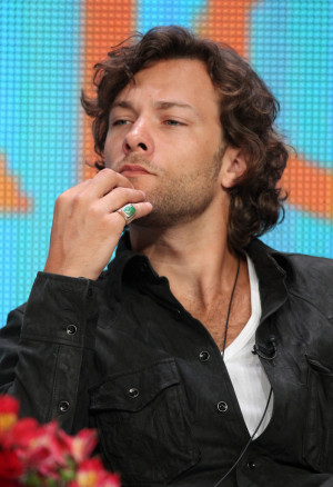 Kyle Schmid Lost Girl