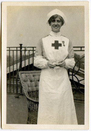 WW1? nurse Via unexpectedtales' Flickr Nursing Uniforms Wwi, Red ...