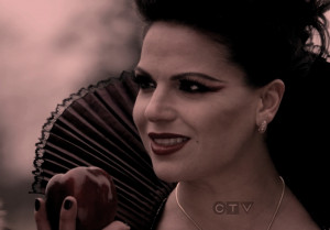 Evil-Queen-once-upon-a-time-32263564-1030-720.jpg