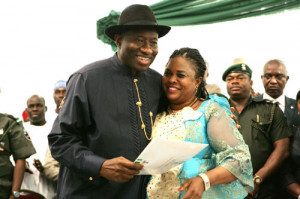 PRESIDENT GOODLUCK JONATHAN AND HIS WIFE PATIENCE WITH THE CERTIFICATE ...