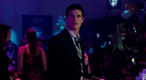 Robbie Amell in The DUFF Movie - Image #7