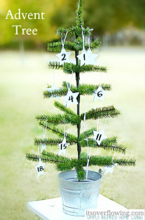 Advent Tree with Daily Bible Verses